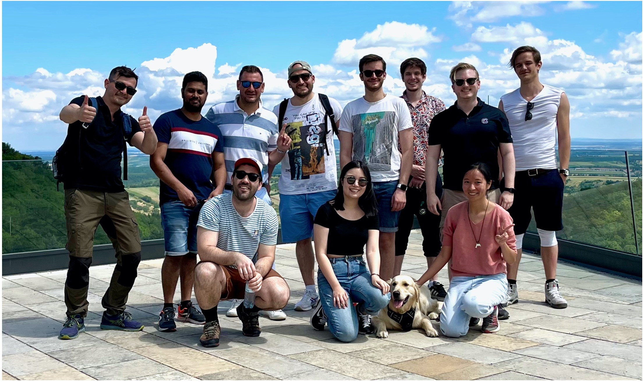 The AVISIO team at a hiking event in Austria